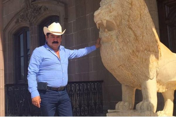 Detienen a alcalde en Nuevo León por retener a brigadista del PVEM