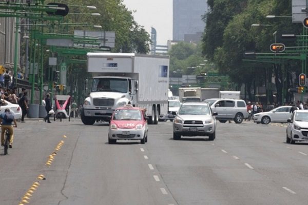 Hay doble ‘Hoy No Circula’ en el Valle de México por altos niveles de ozono