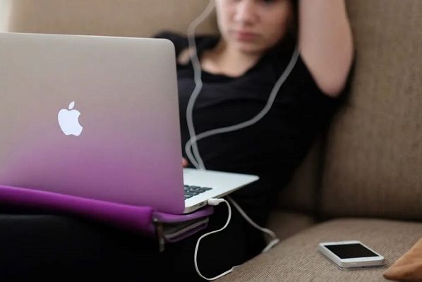 Rusia multa a Apple con más de 12 mdd por abuso en mercado