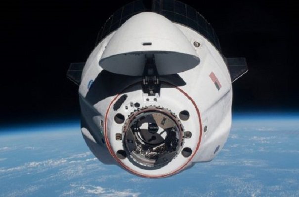 Cohete de SpaceX casi choca con un ovni, revela la NASA