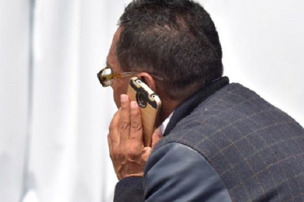 Concede la primera suspensión definitiva contra el padrón de celulares