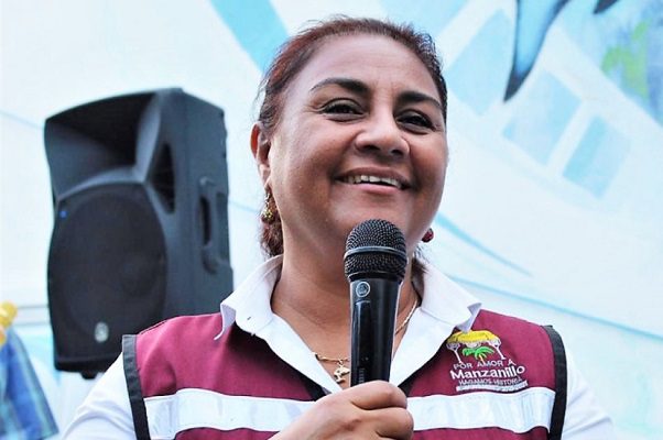 Candidata de Morena llama a "apedrear" a contrincantes #VIDEO