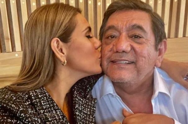 "Hay toro", publica Salgado Macedonio en una foto con su hija