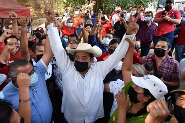 TEPJF notifica a Salgado Macedonio y Raúl Morón el retiro de candidaturas