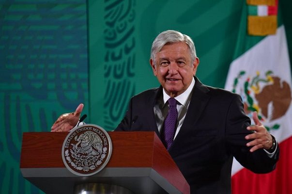 AMLO anuncia designación de Alejandro Baillères como presidente de Grupo Bal