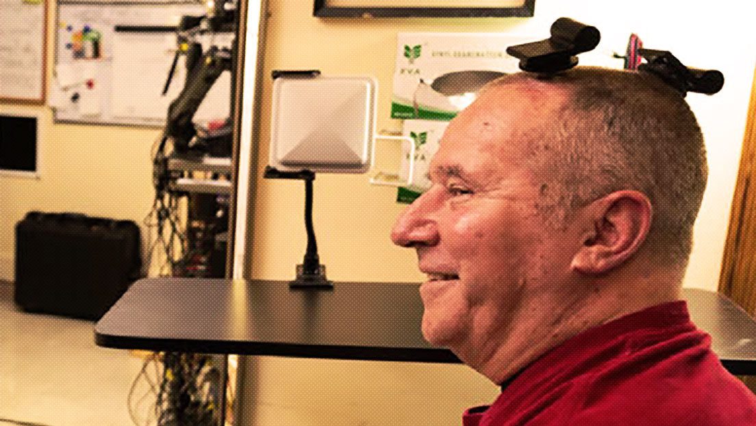 Conectan por primera vez cerebro humano a una computadora, de forma inalámbrica