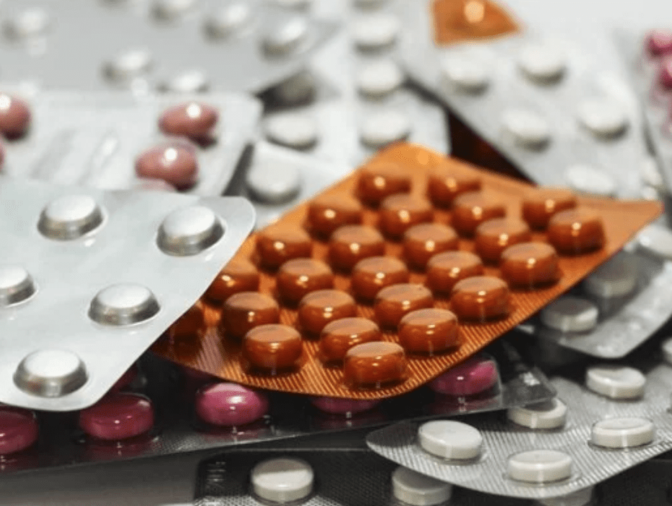 Cofepris da marcha atrás a reglas para registrar medicamentos por omisión jurídica