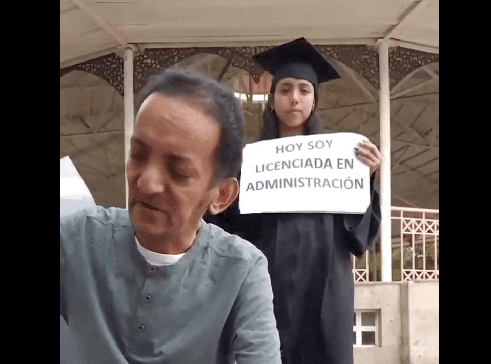 "Lo logramos papá" dice recién graduada en #VIDEO y se viraliza