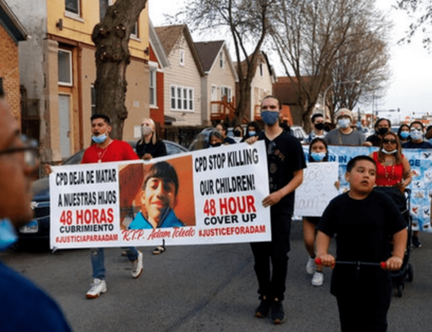 Asesinan a menor en Chicago, piden juzgar a policía que le disparó