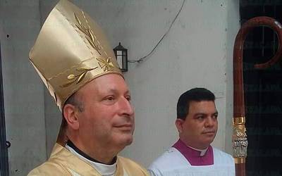 Nuncio papal pide fin a la violencia por el narco, en oeste de México