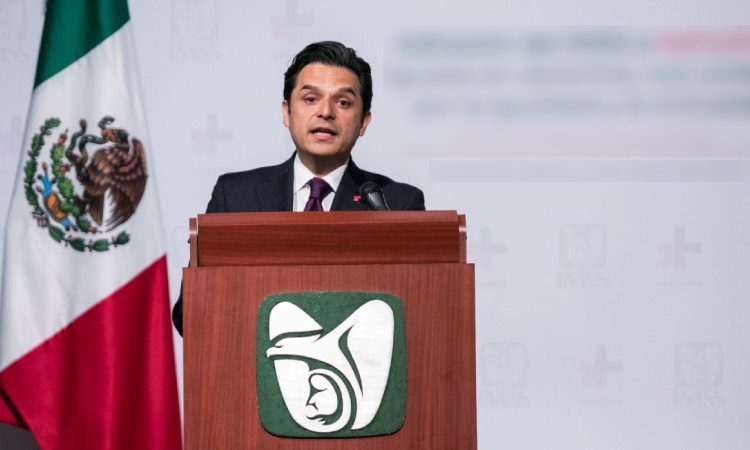 Enfermera que aplicó "vacuna de aire" a adulto mayor no trabaja en el IMSS: Zoé Robledo