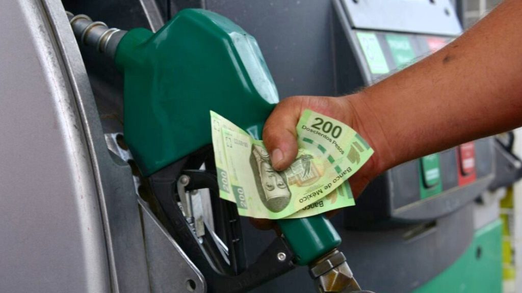 Disminuye venta de gasolina, menor actividad por rebrotes de Covid