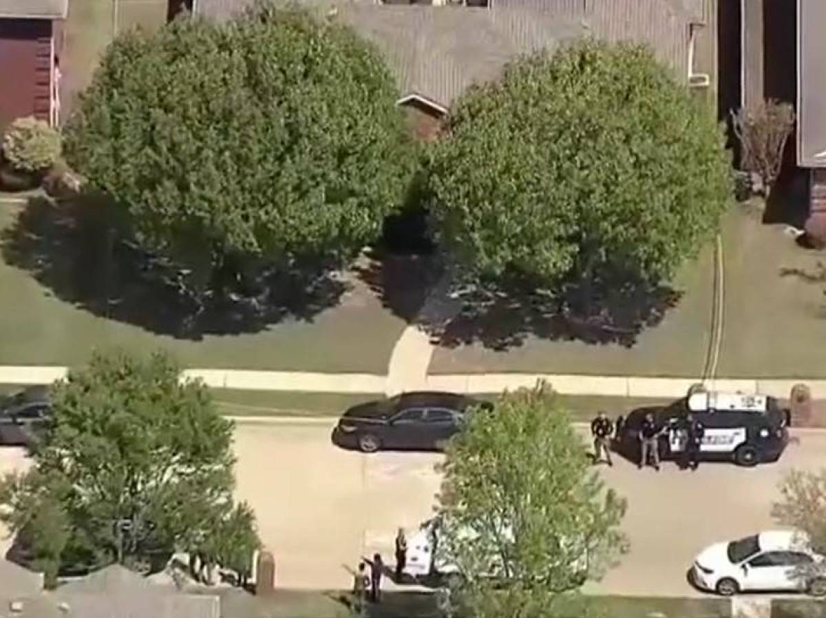 Hermanos asesinan a su familia y luego se suicidan en EUA