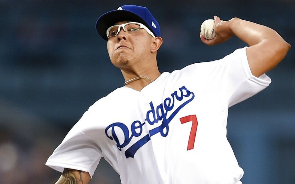 El sinaloense Julio Urias impone record personal de 11 ponches en Seattle