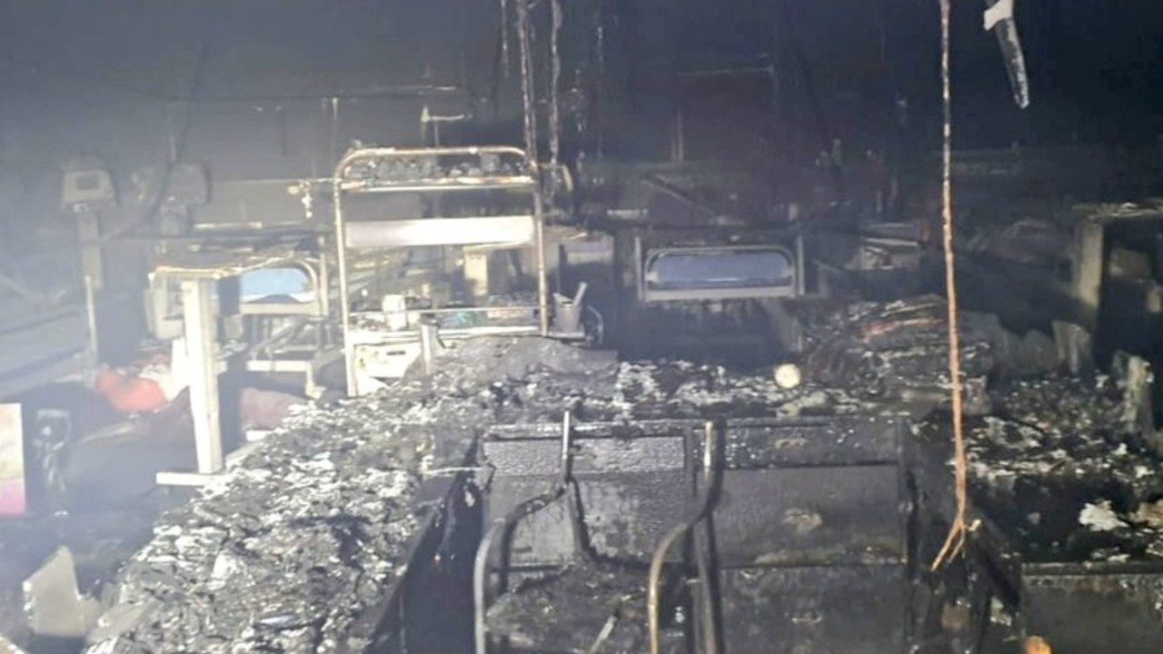 Mueren 13 pacientes con COVID-19 durante incendio en hospital de Bombay, India