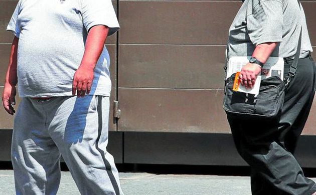 Jóvenes con sobrepeso tienen mayor riesgo de Covid-19 grave: estudio