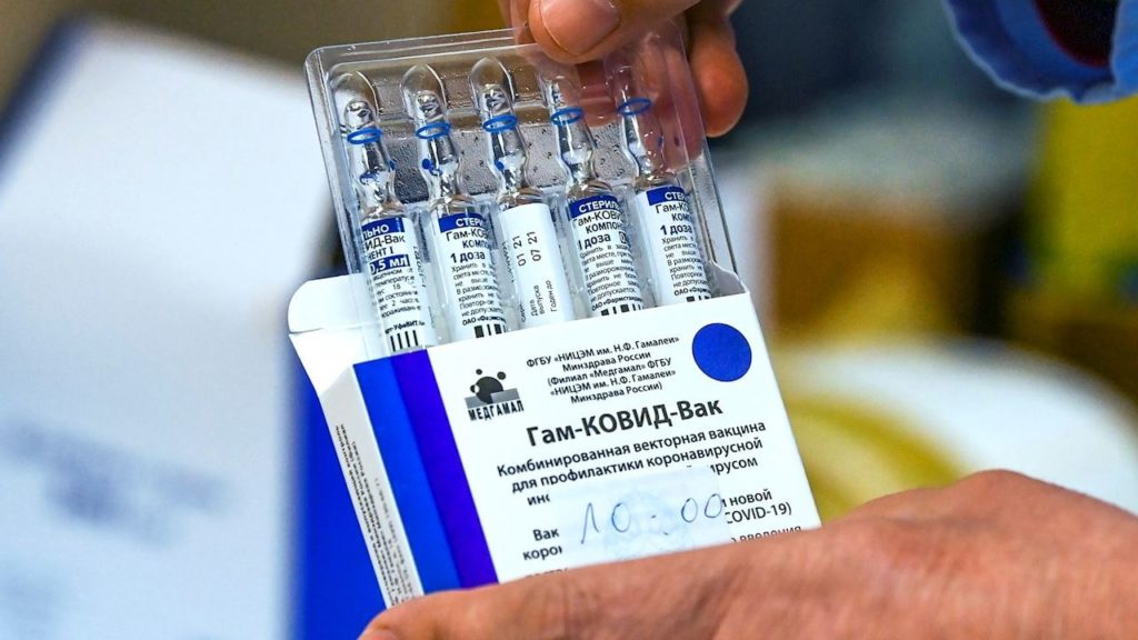 Serbia comienza a producir la vacuna rusa Sputnik V