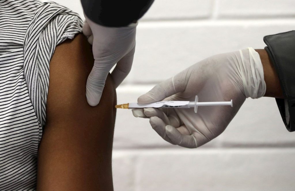 Facebook notificará sobre información y registros de vacunación anticovid en México