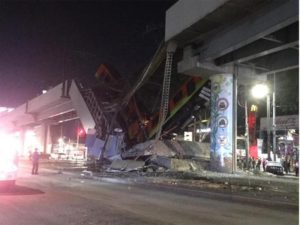Se desploma puente y tren del Metro en estación Olivos