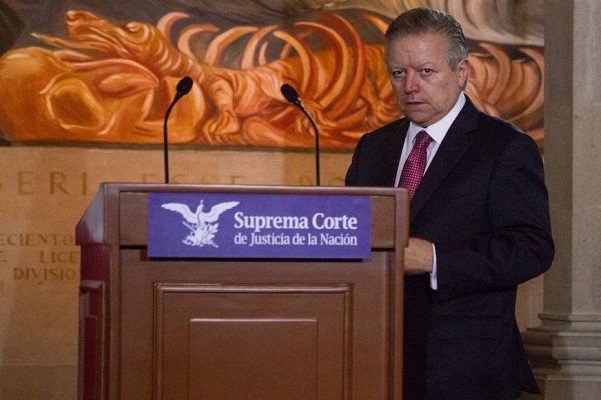 "Nada irregular" con el juez Gómez Fierro, asegura Zaldívar