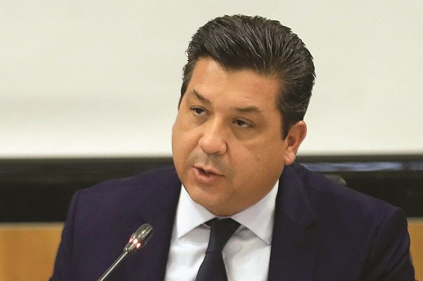García Cabeza de Vaca muestra declaración por compra-venta de departamento en CDMX