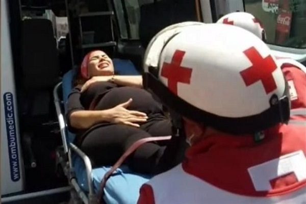 En pleno mitin, candidata en NL sufre dolores de parto #VIDEO