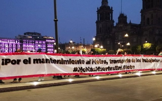 Protestan en Palacio Nacional por colapso en L12; alistan marchas
