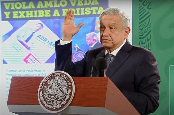Por segundo día consecutivo, AMLO arremete contra Adrián de la Garza