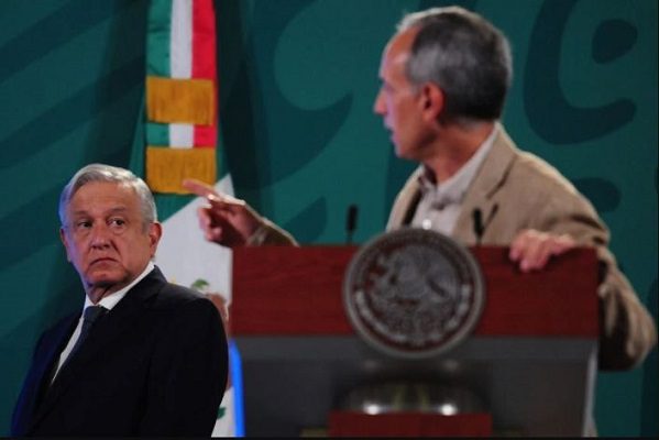 AMLO celebra "día récord" de vacunación a 600 mil mexicanos