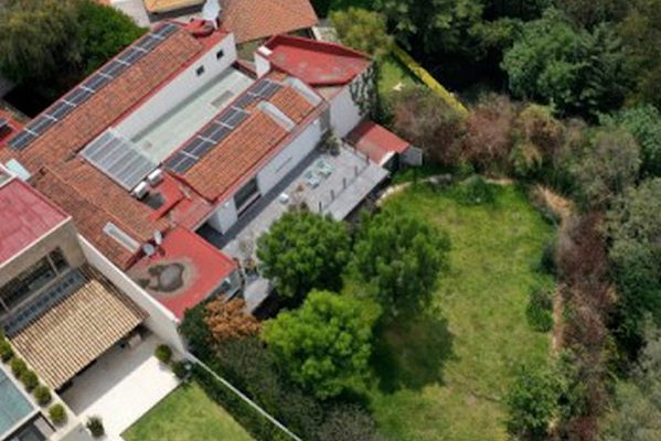 residencia en la colonia Lomas de Bezares, en la Ciudad de México, https://www.milenio.com/policia/emilio-lozoya-ordenan-residencia-cdmx-quede-juez