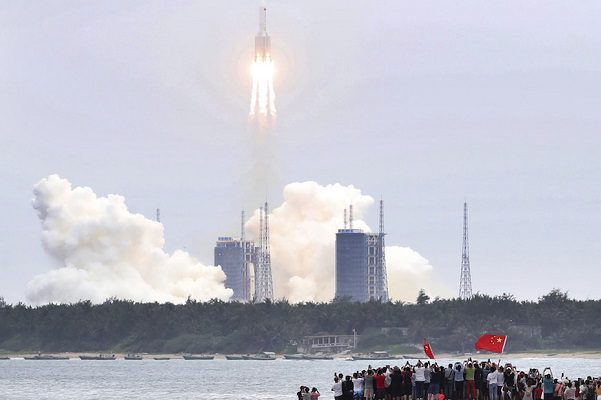 Cohete chino se desintegra al cruzar la atmósfera