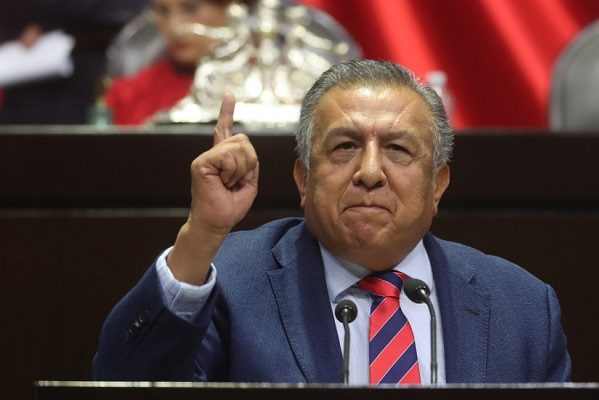 Dan 30 días para desahogo de pruebas para desafuero de Saúl Huerta