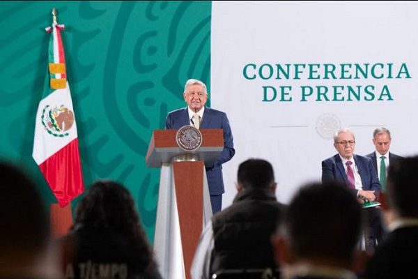 AMLO reitera su apoyo a Sheinbaum. Dice que es "incorruptible"