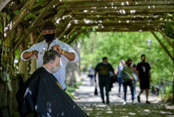 Barbero de Central Park se convierte en una nueva atracción en NY