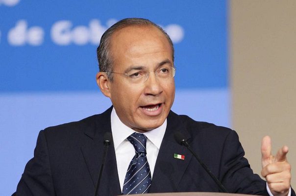 “No nos levantemos en armas, levantémonos con votos", pide Felipe Calderón