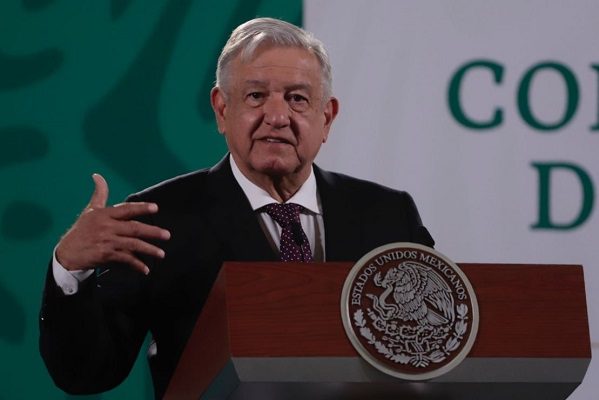AMLO prevé que todos los mexicanos estén vacunados para octubre