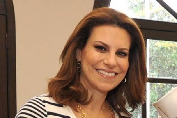 Aplazan audiencia de Karime Macías en Londres