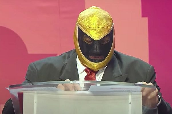 'Tinieblas' se queda mudo al cuestionarle propuestas LGBT+ (VIDEO)