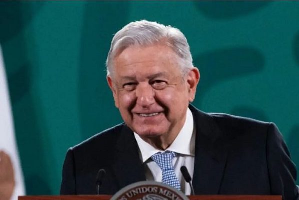 AMLO asegura que logró que haya abasto de medicamentos