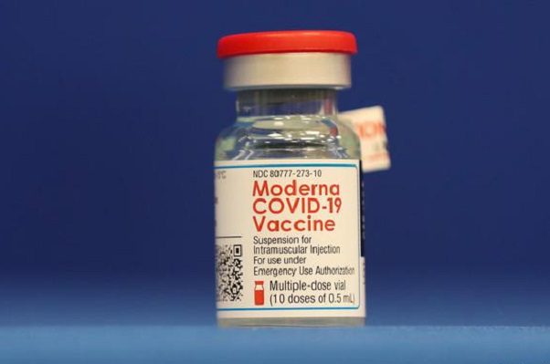 Moderna reporta que su vacuna es segura y eficaz en adolescentes