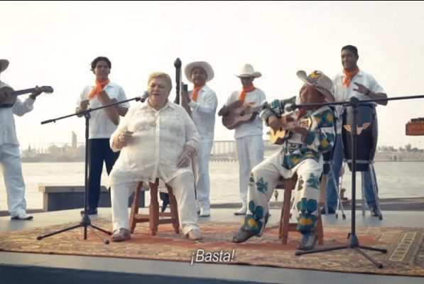 Lanzan nueva versión de 'Movimiento Naranja' con Paquita la del Barrio #VIDEO