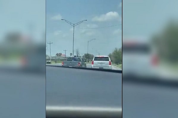 Mario delgado es retenido por sujetos armados, sale ileso #VIDEO