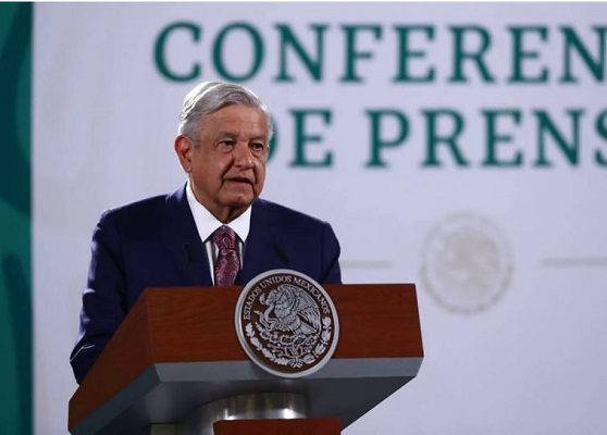 "No se puede vencer a quien no sabe rendirse", asegura AMLO tras triunfo de Cruz