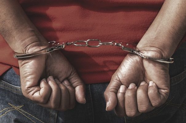 México recibe a sujeto que defraudó a cientos con boletos de mundial Brasil 2014