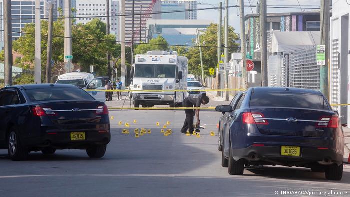 Dos muertos y 20 heridos por tiroteo en Miami, Estados Unidos