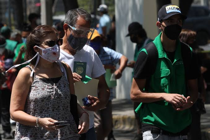 México suma 219 mil 901 muertes por coronavirus; 311 más que ayer