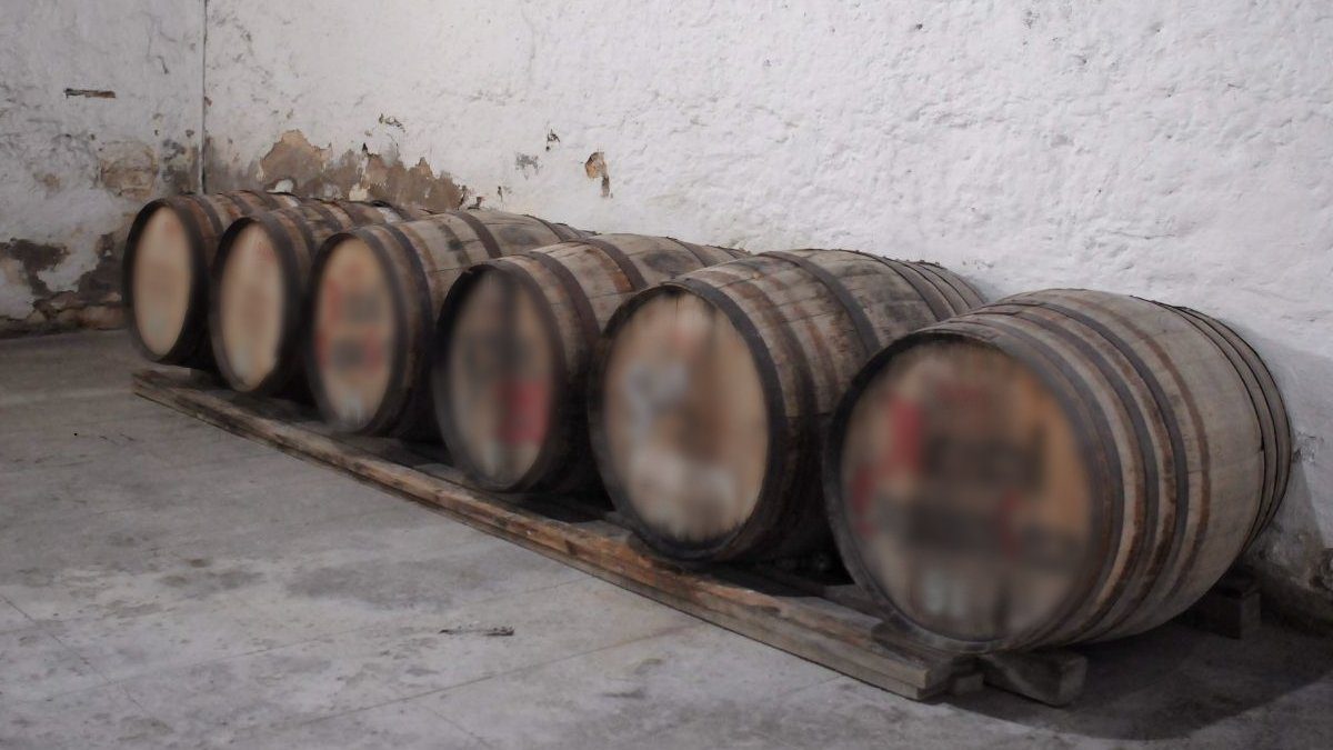 Mueren 25 personas por consumir alcohol tóxico en la India