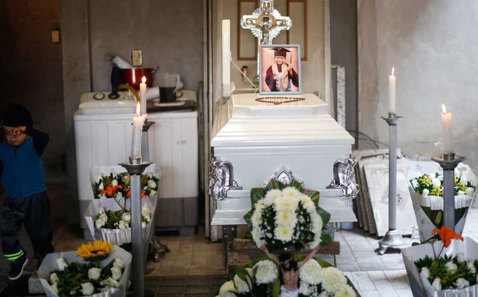 Misa en honor a Brandon, niño de 12 años que murió en tragedia de la Línea 12