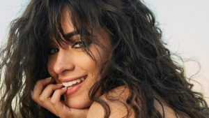 Así luce Camila Cabello como ‘Cenicienta’ para el remake del clásico filme