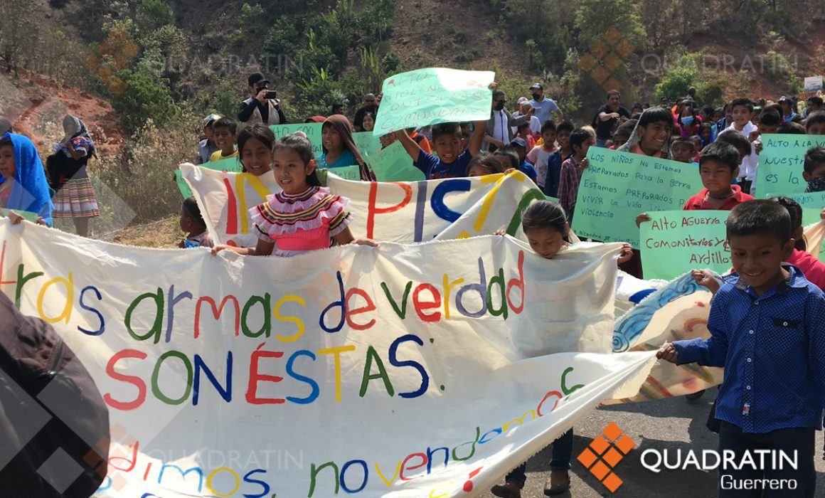 Niños de Guerrero marchan contra la violencia